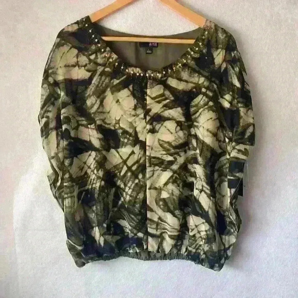 NWT ANA Green Tan Black Short Sleeved Scooped Embellished Neck Blouse Size Large - Picture 1 of 11